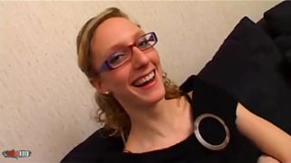Starla Candy’nin Yabanıl Fransız Derin Boğaz Ve Sert Anal Darbeleri