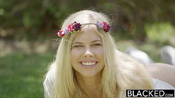 Siyah Şeytanla Kıvranan Model Addison Belgium Kocaman Siyah Sikten Boşalıyor