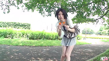 Seksi Japon Yavrusu Mizuki’yi Kaldırıp Sikiyorlar