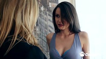 Amber Michaels, Rilee Marks’in Taptaze Amına Dilini Daldırıyor.