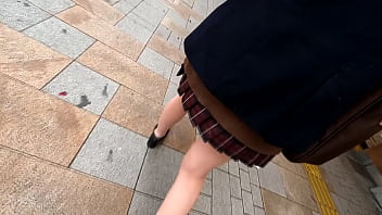 Saf Ve Masum Görünümlü Siyah Saçlı Liseli C-chan, Mini Eteğiyle Okul Forması Içinde Yatakta Sertçe Beceriliyor – Içine Boşalma, Uyurken Zorla Ilişki Ve Trende Taciz Sahneleriyle Dolu Yasak Video