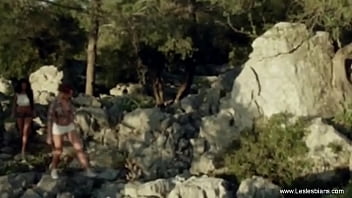 Avrupa’nın En Azgın Lezbiyenleri Sert Seks Yapıyor
