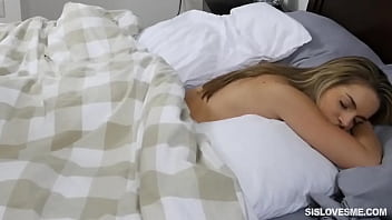Kimmy Grang, üvey Kardeşinin Sert Sevişmesinden Sonra Uyanıyor!