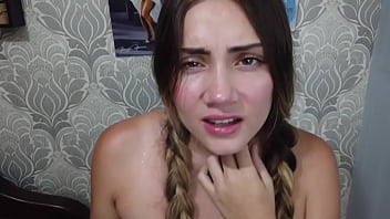 Sarışın Sara Sigara Içerken Götten Sert Bir şekilde Sikiliyor Ve Joi Yapıyor.