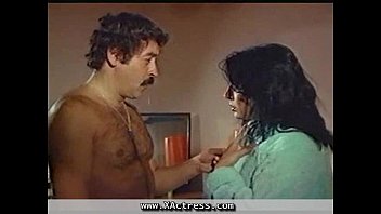 Zerrin’in Egeliler Eski Türk Seks Filmi Kıllı Seks Sahnesi