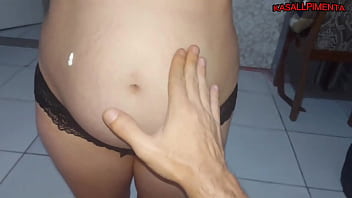 Hamile Kadın Genç Erkeği Baştan çıkarıp Kremalı Ve Fışkırtmalı Bir şekilde Beceriyor
