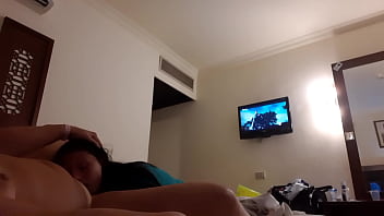 Otel Odasında Kız Arkadaşımın Ağzını Becerdim – Lezbiyen Yaratık Kızlar