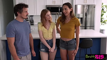 Aptal Kız Kardeşim – Üvey Kız Kardeş Der Ki: “elf Rafın üstünde Oynayalım Mı Ne Dersiniz?” S21:e1