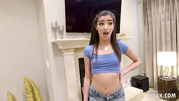 Küçük Fidan Emily Willis’ten üvey Kardeşinin Sert Göt Sikisi